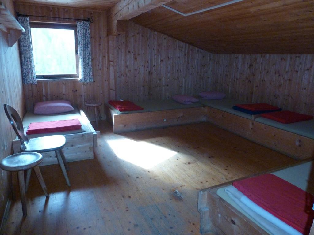 Вилла Binsalm- Schutzhuette Vomp Номер фото